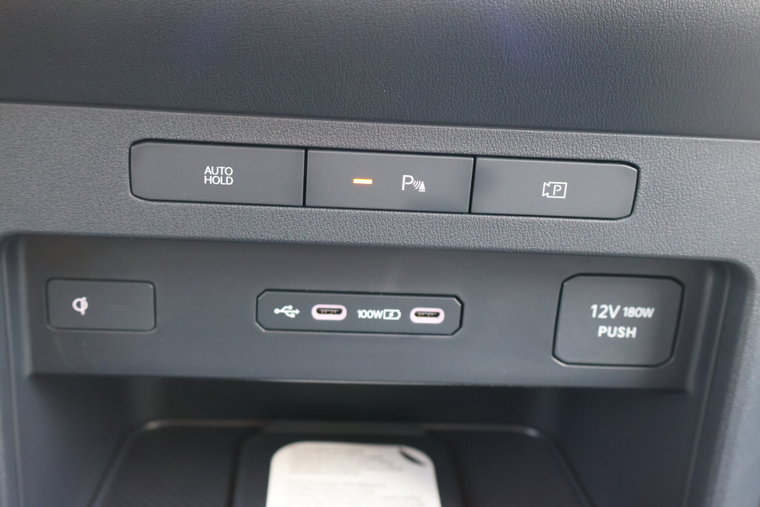 Vehicle Image 26