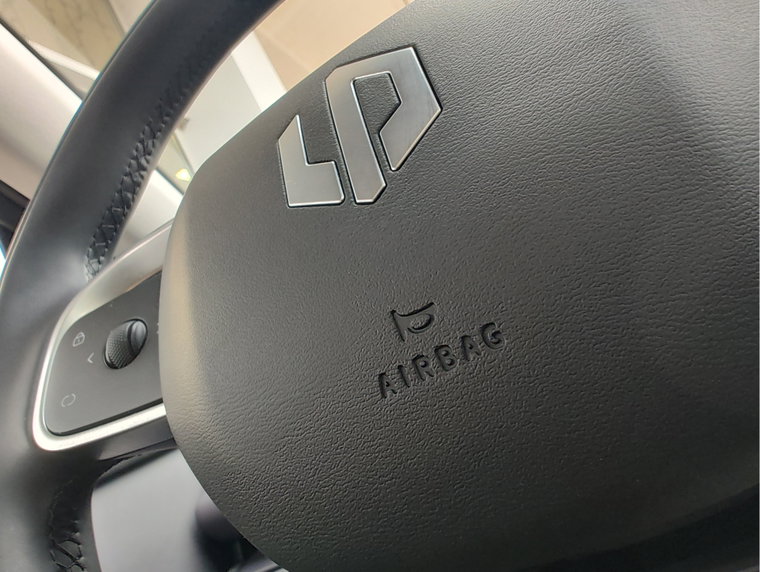 Vehicle Image 23