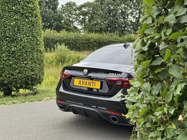 Vehicle Image 26