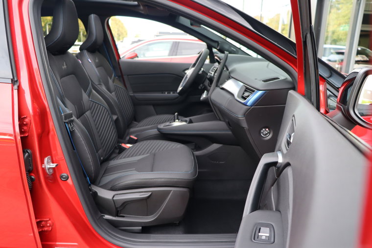 Vehicle Image 12