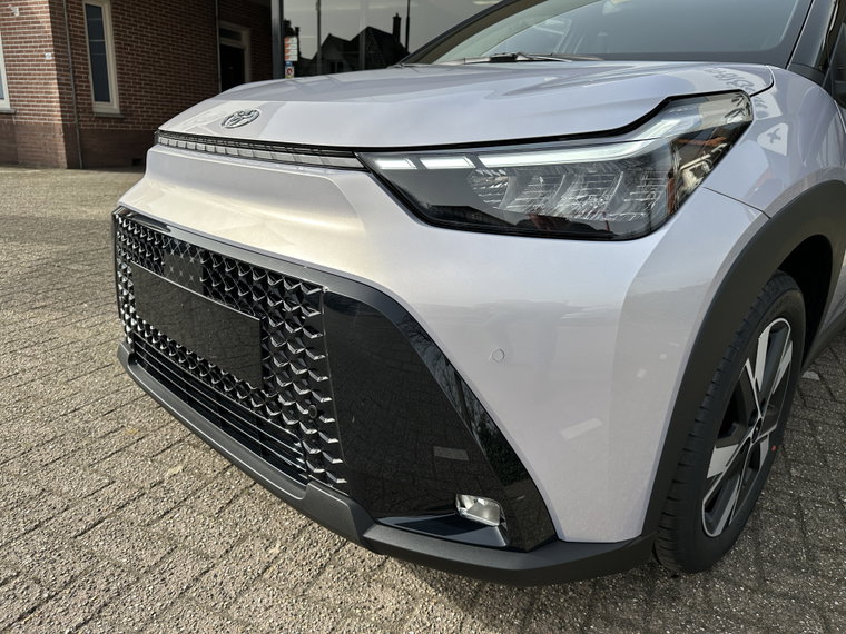 Vehicle Image 15