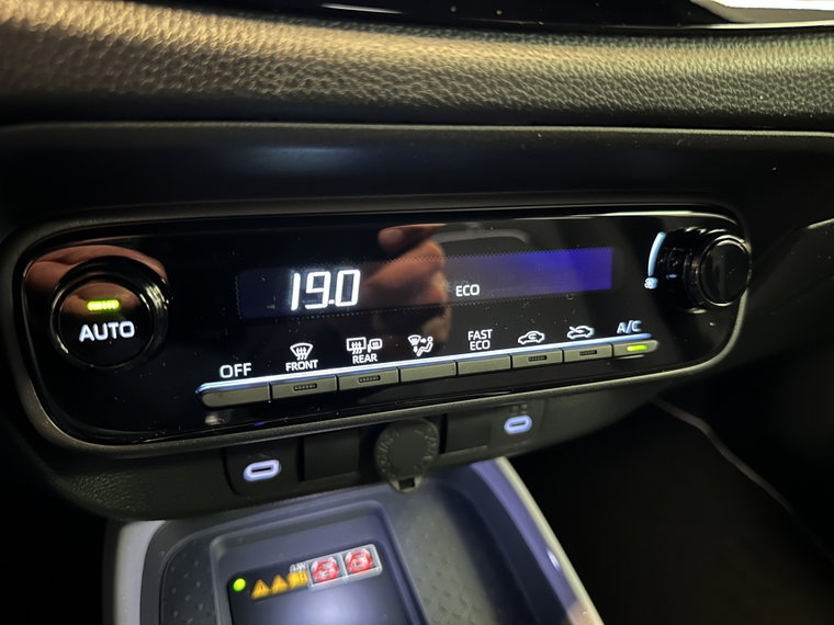 Vehicle Image 37