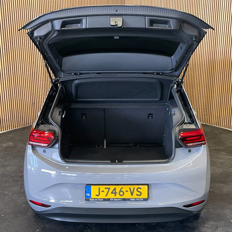Vehicle Image 27