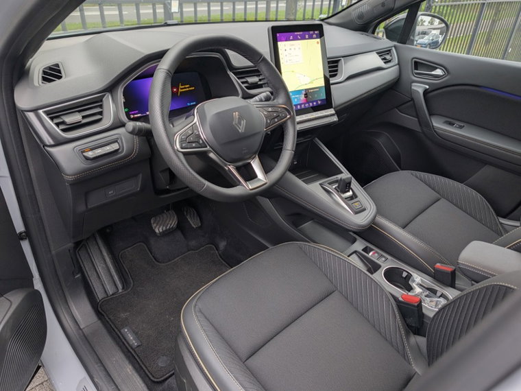 Vehicle Image 22