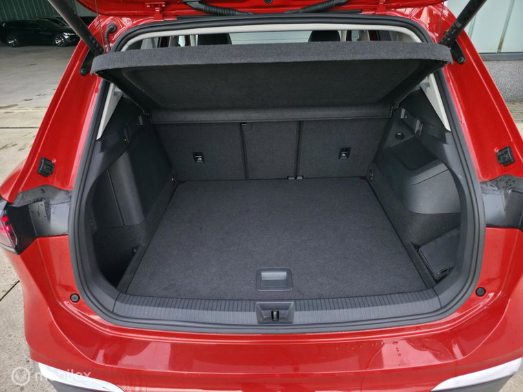 Vehicle Image 38