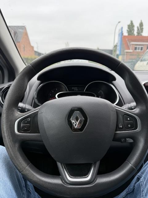 Vehicle Image 40