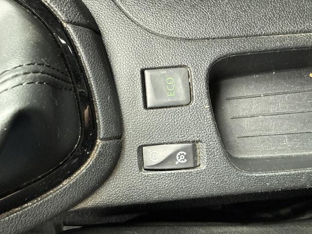 Vehicle Image 48