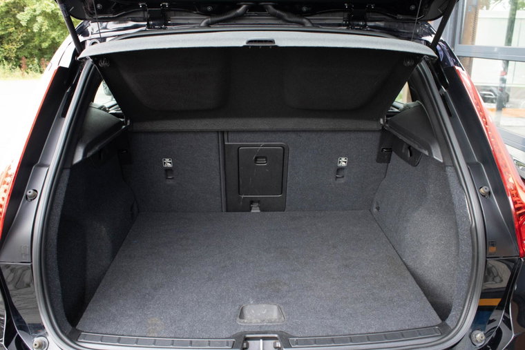 Vehicle Image 36