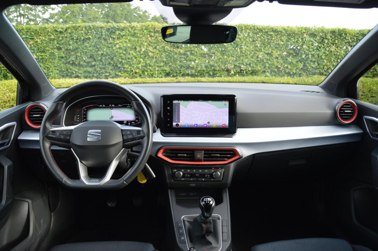 Vehicle Image 15