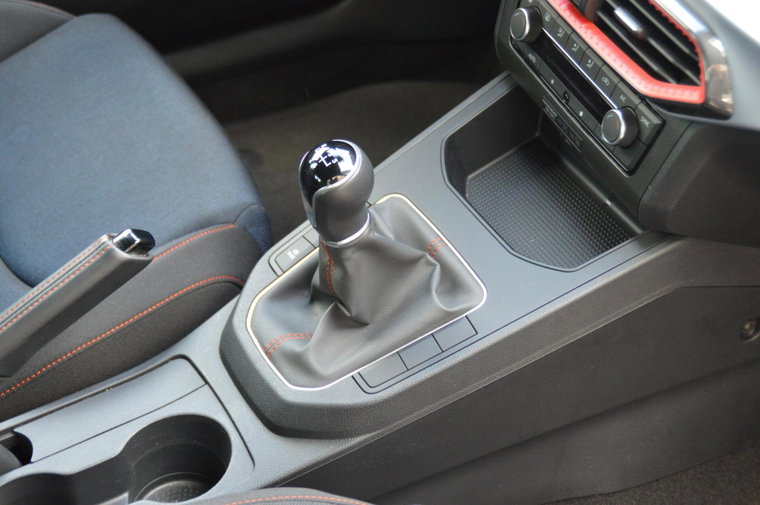 Vehicle Image 38