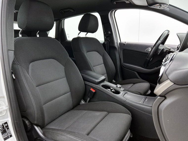 Vehicle Image 37