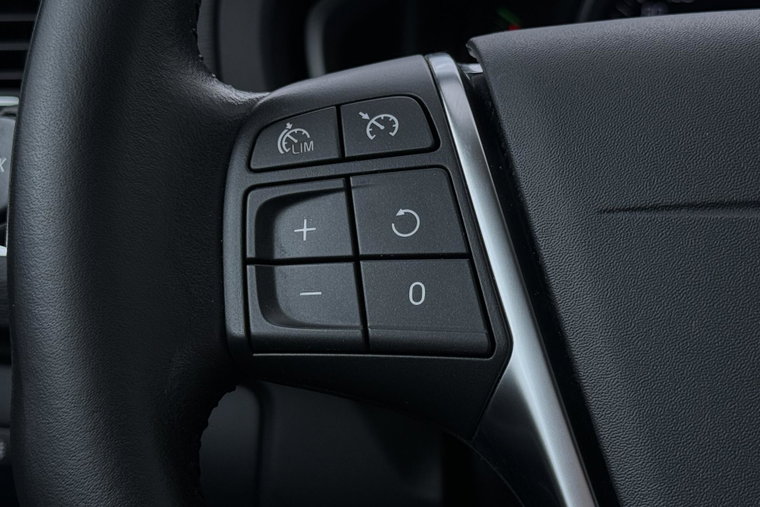 Vehicle Image 28