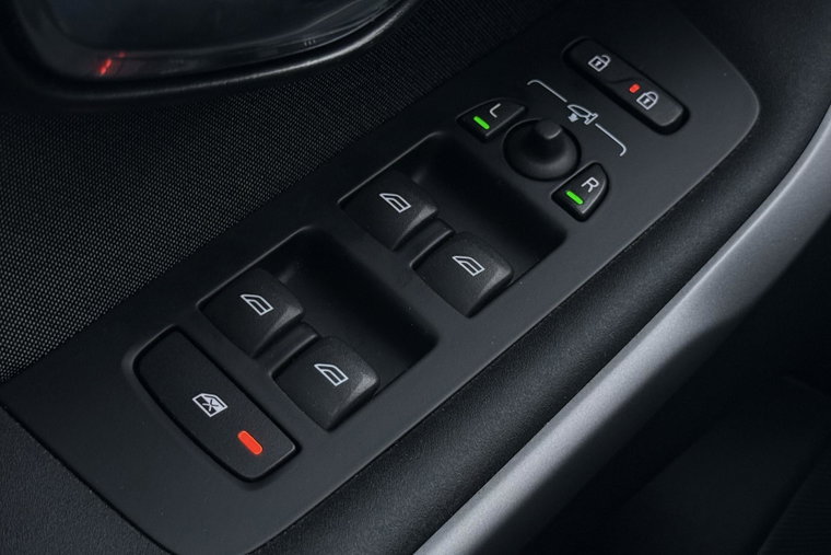 Vehicle Image 33