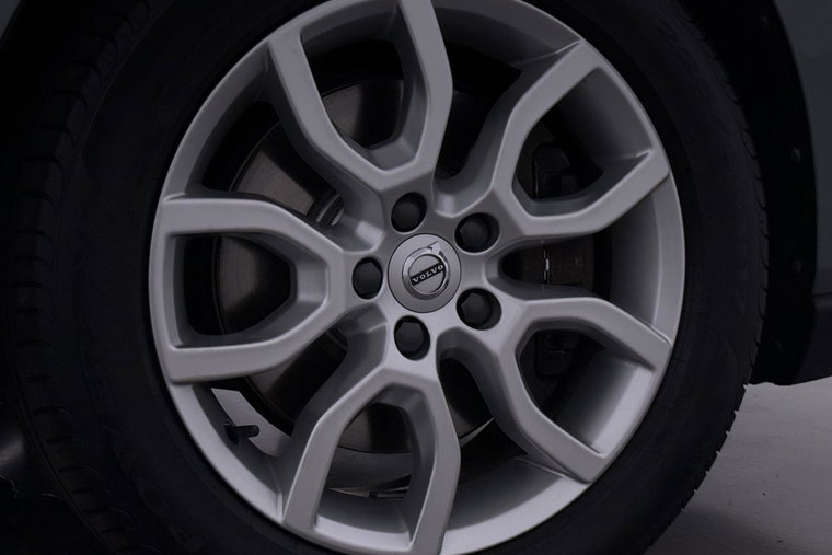 Vehicle Image 38