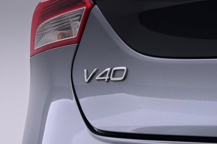 Vehicle Image 40