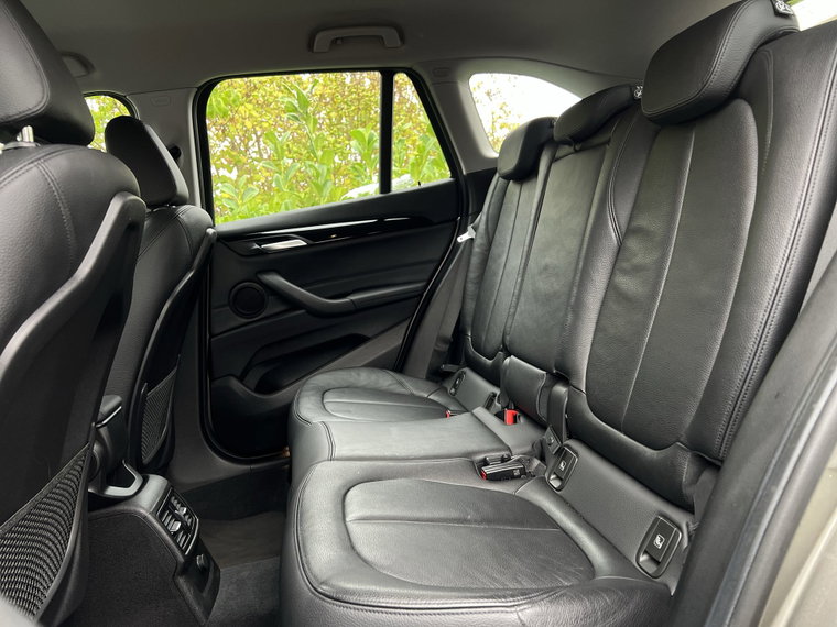 Vehicle Image 33