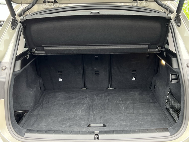 Vehicle Image 35