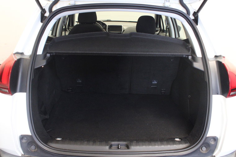 Vehicle Image 22