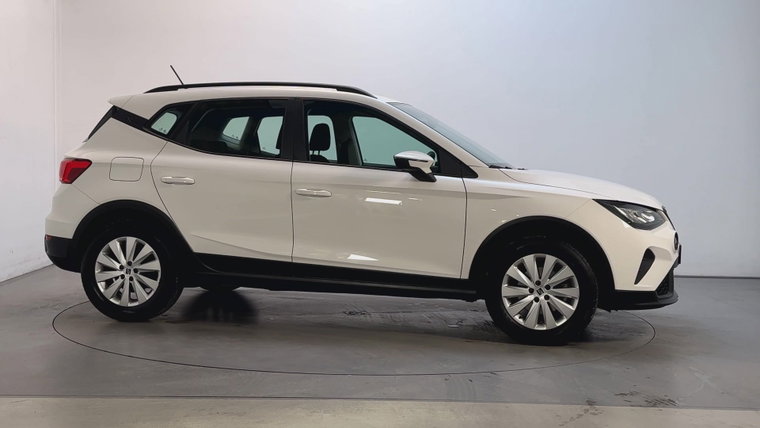 Vehicle Image 12