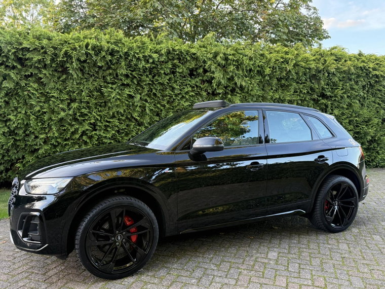 Vehicle Image 15