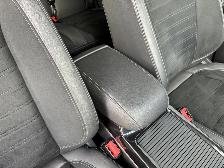 Vehicle Image 39