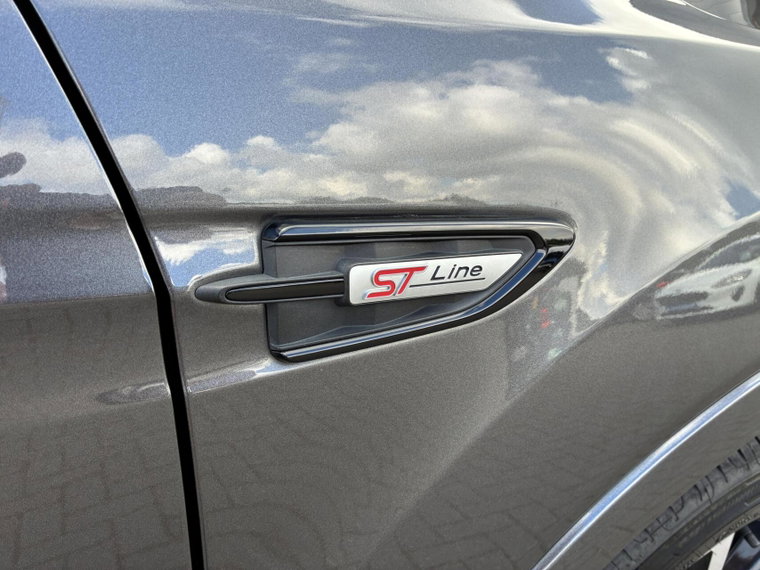 Vehicle Image 50