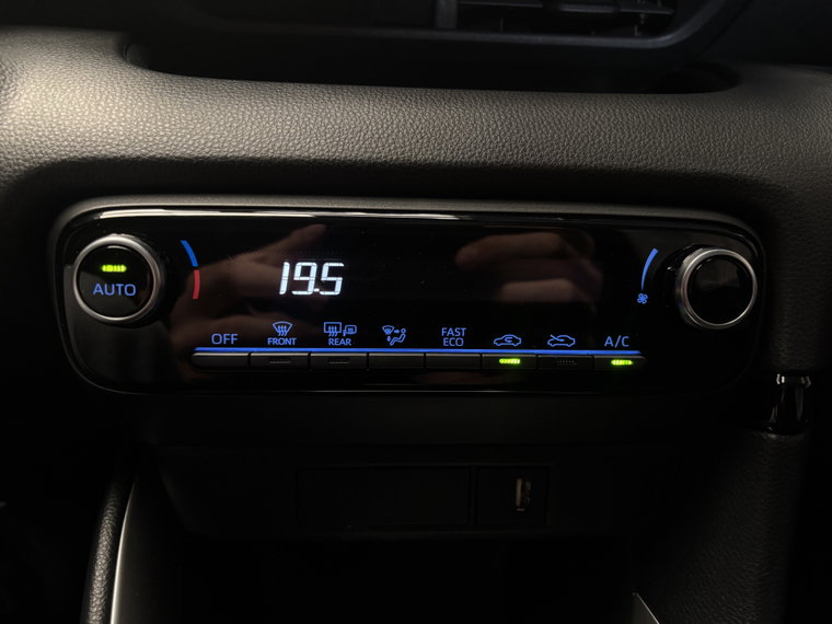 Vehicle Image 27