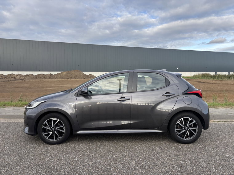 Vehicle Image 9