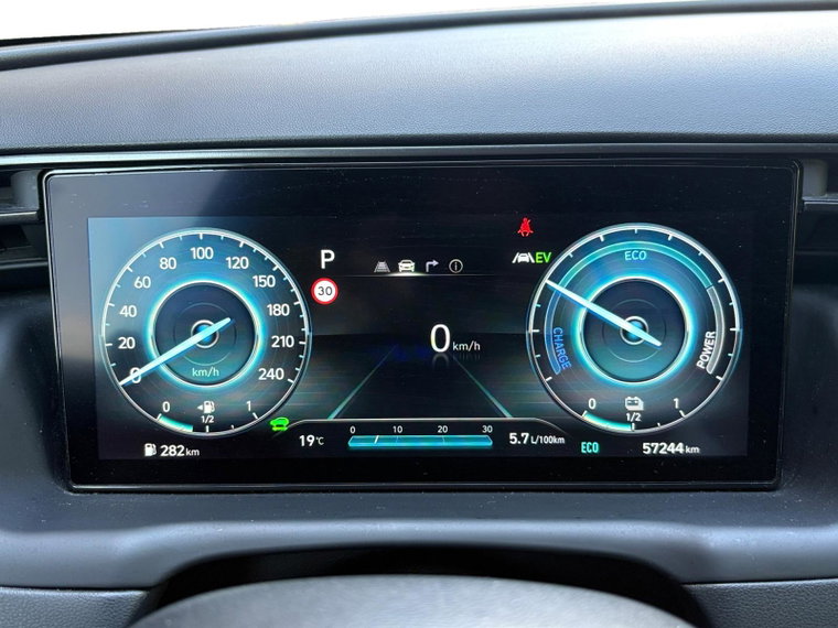 Vehicle Image 15
