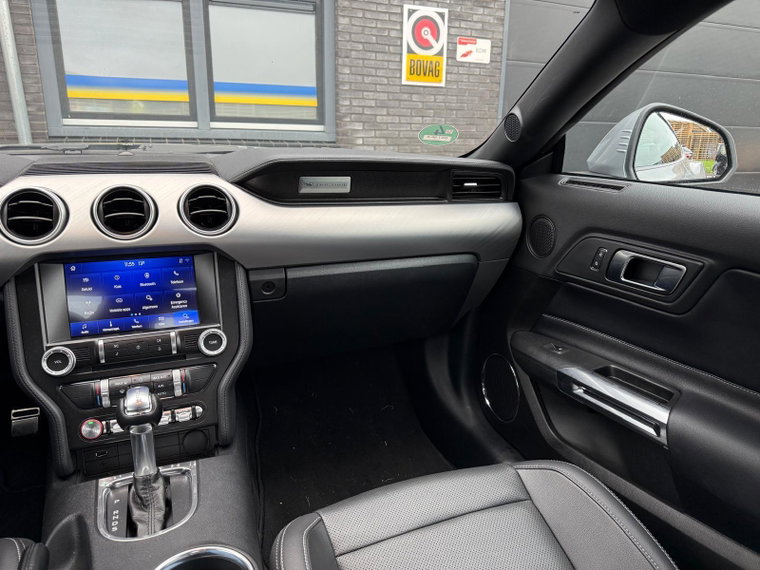 Vehicle Image 26