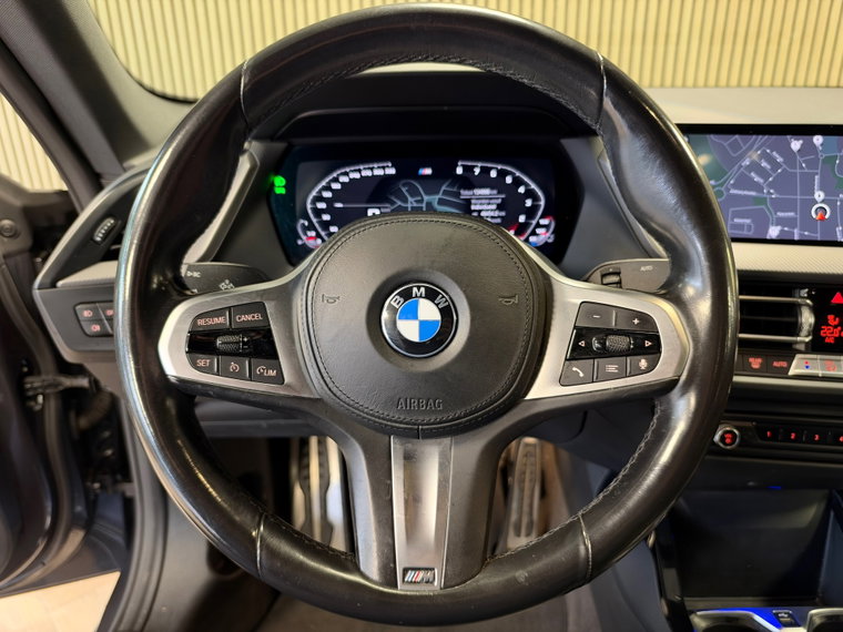 Vehicle Image 38