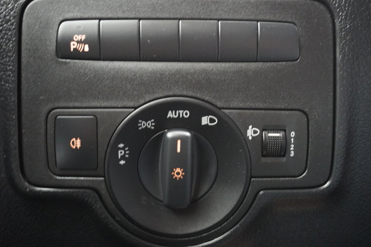 Vehicle Image 27