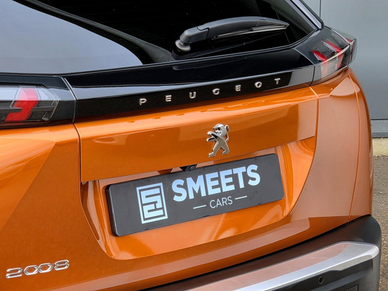 Vehicle Image 38