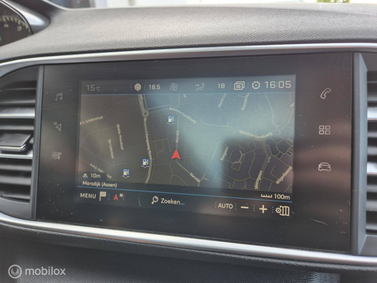 Vehicle Image 15