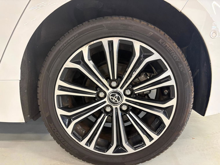 Vehicle Image 13