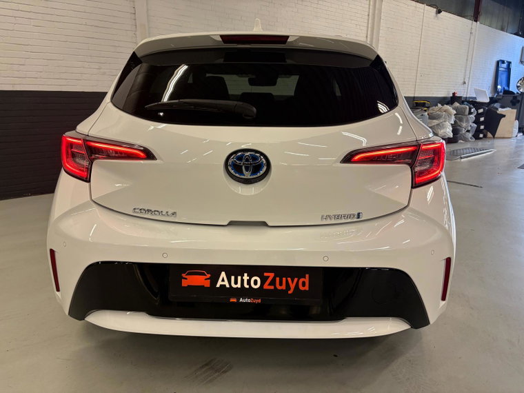 Vehicle Image 25