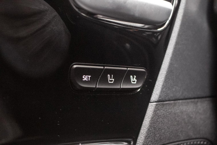 Vehicle Image 29