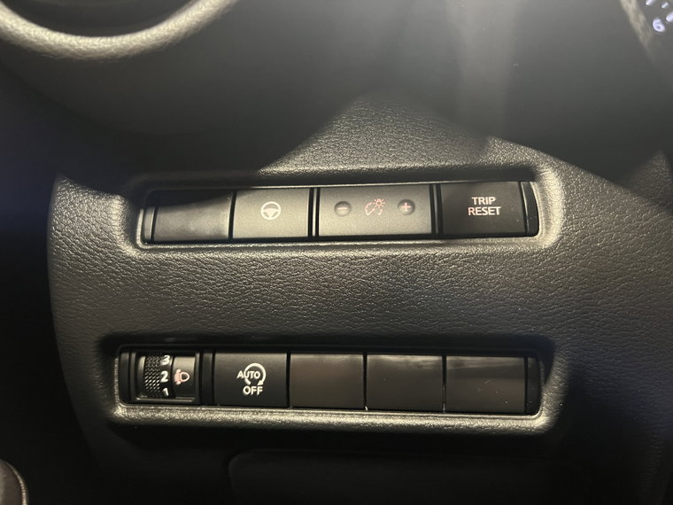 Vehicle Image 27