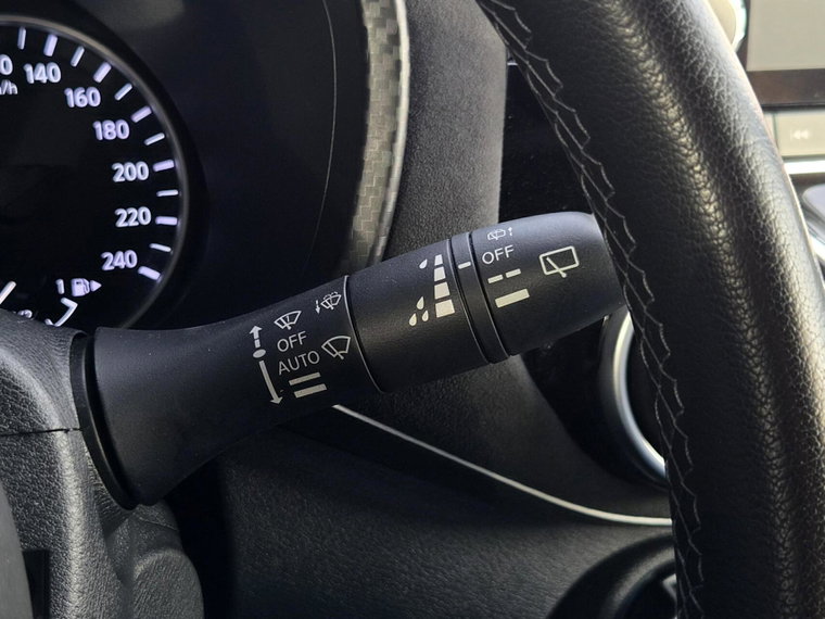 Vehicle Image 27