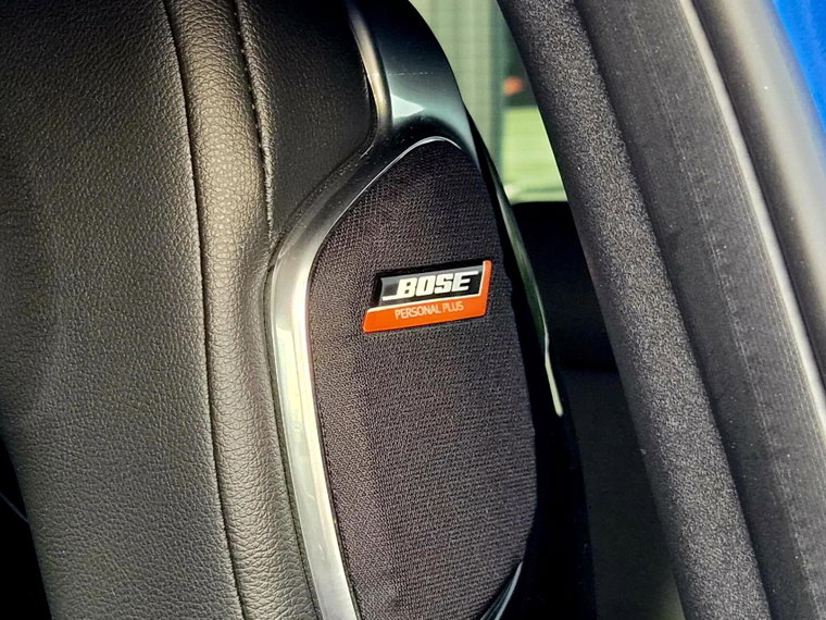 Vehicle Image 32