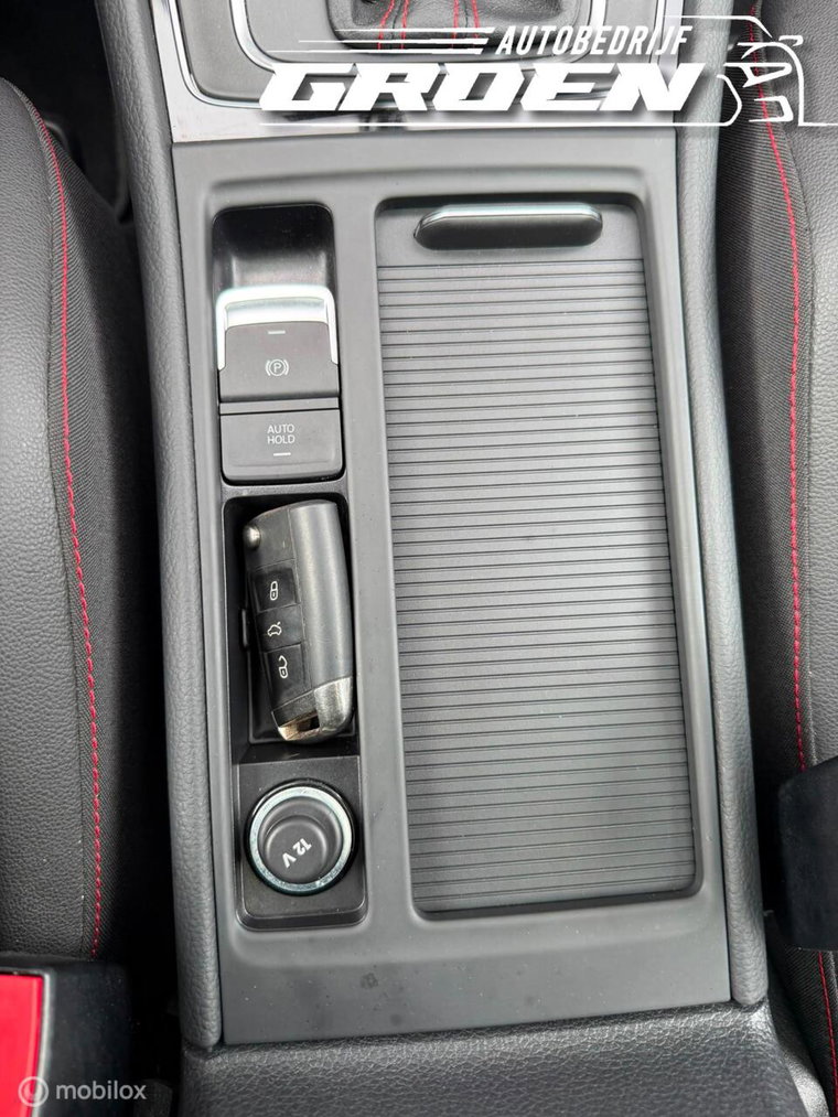 Vehicle Image 26