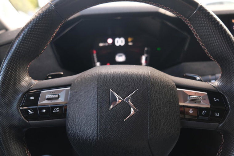 Vehicle Image 40