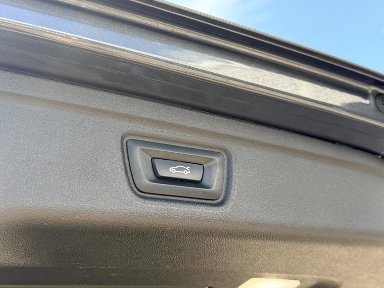 Vehicle Image 41