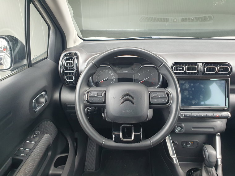 Vehicle Image 17