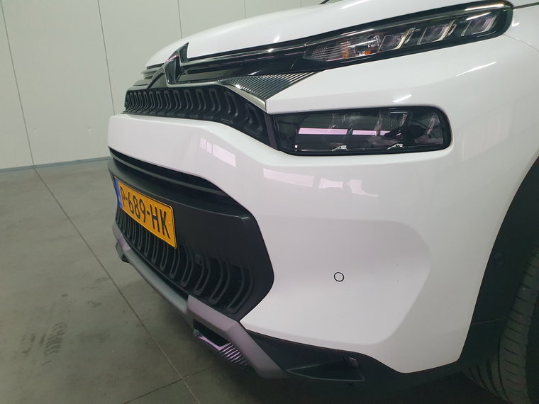 Vehicle Image 22