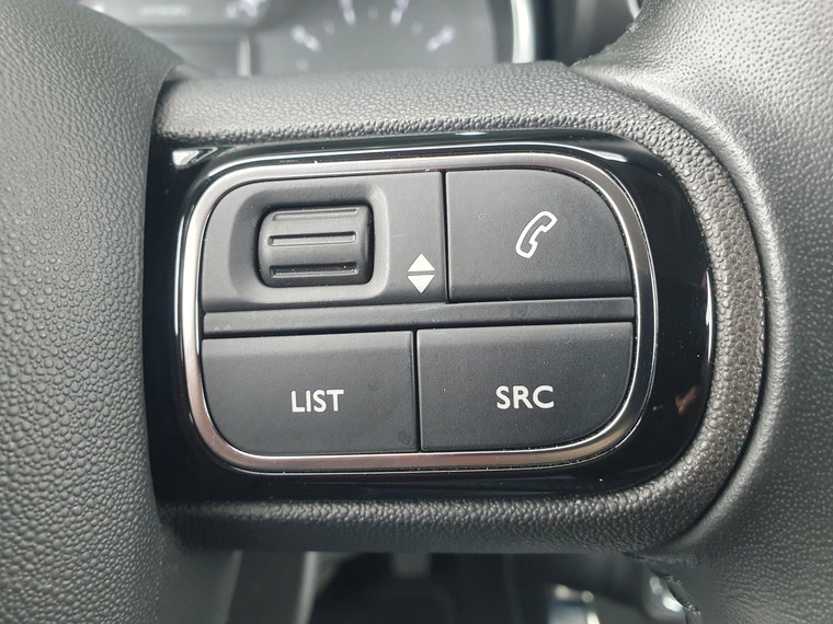 Vehicle Image 39