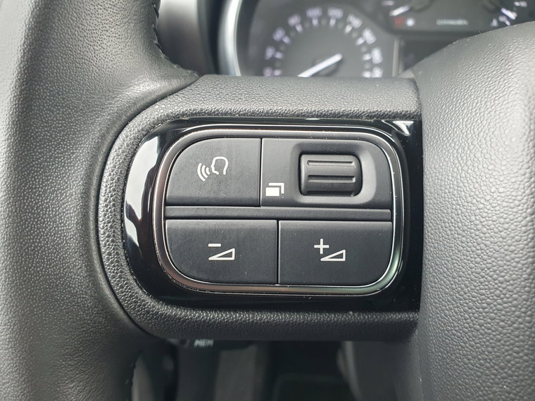 Vehicle Image 40