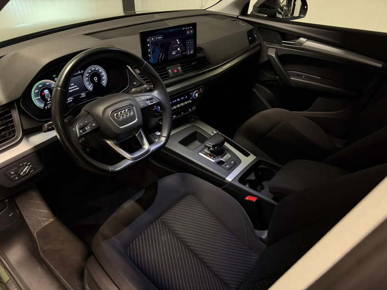Vehicle Image 18