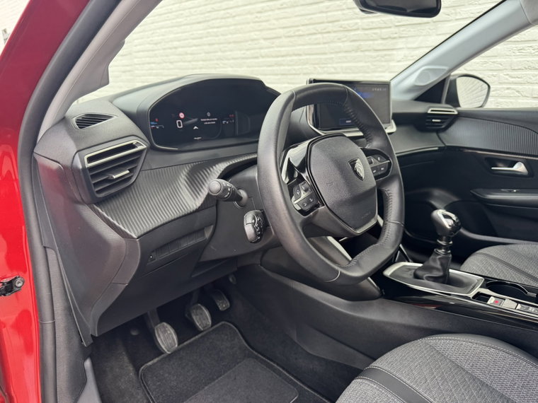 Vehicle Image 24