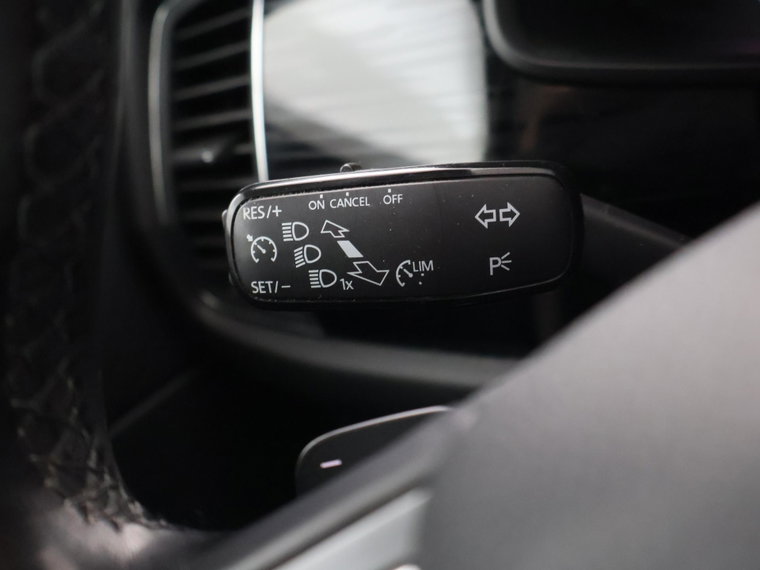 Vehicle Image 45